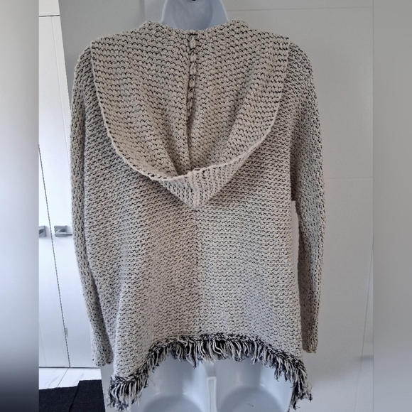 Free People/ Love Me Tender/ Hooded Knit Cardigan/ Fringe/ Size US XS - Picture 4 of 12